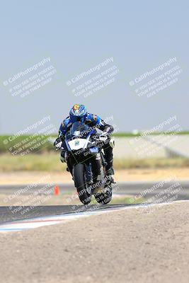 media/Aug-06-2023-TrackDaz (Sun) [[ac7f4f6367]]/C Group/wheelie bump/